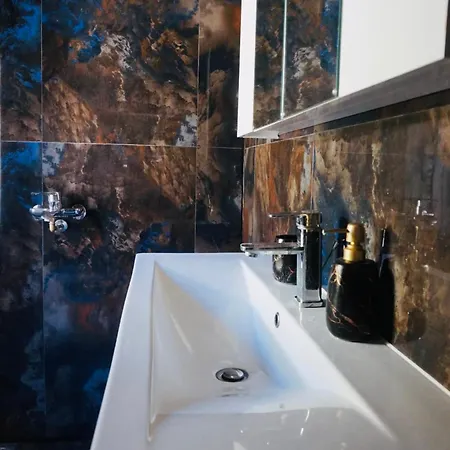 Art House Seaview Spartylas