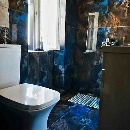 Art House With Seaview & Jacuzzi By Konnect Σπαρτύλας