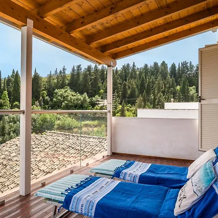 Art House With Seaview & Jacuzzi By Konnect *