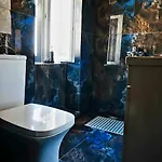Art House With Seaview & Jacuzzi By Konnect Spartylas